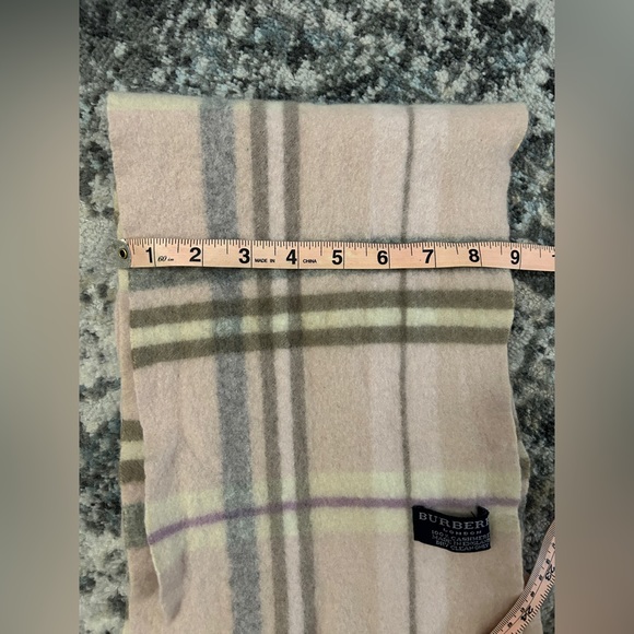 Burberry Pink Cashmere Plaid Nova Check Fringe Scarf - Picture 9 of 10
